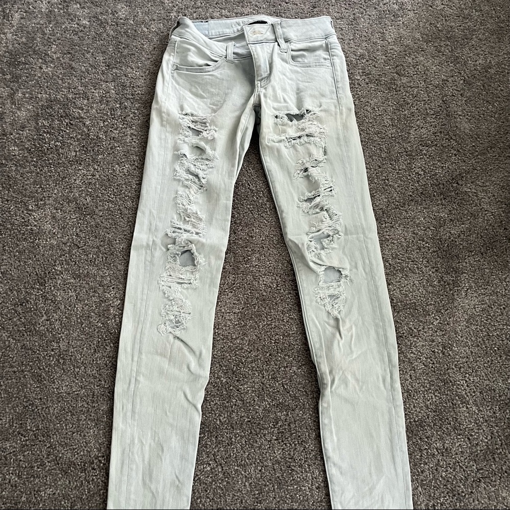 AE Light Wash Jeans